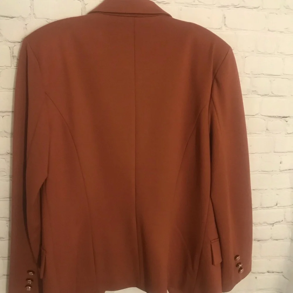 Double-Breasted Brown Blazer - Picture 4 of 6